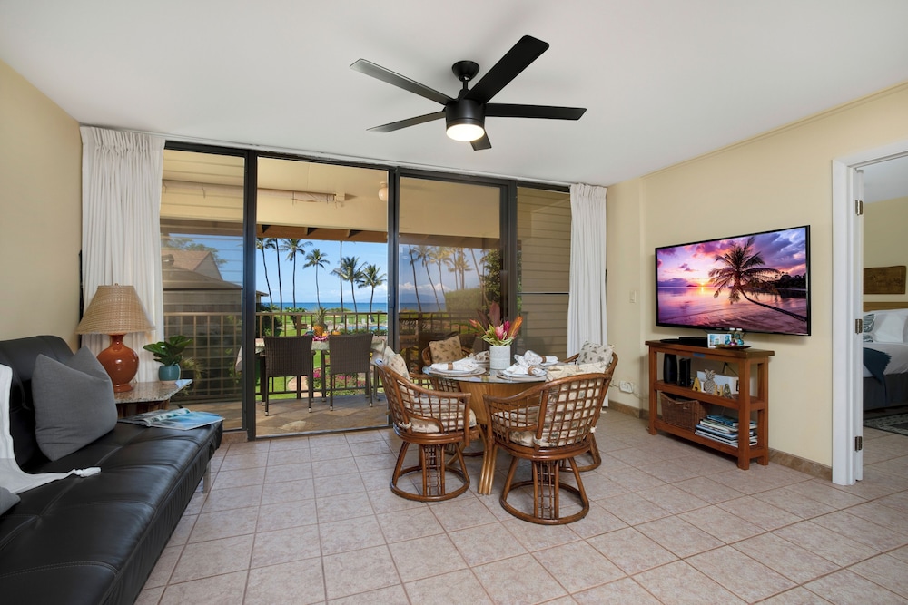 Waiohuli Beach Hale Ocean View Condos with Parking
