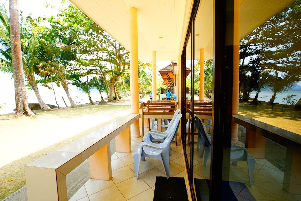 Coral Resort