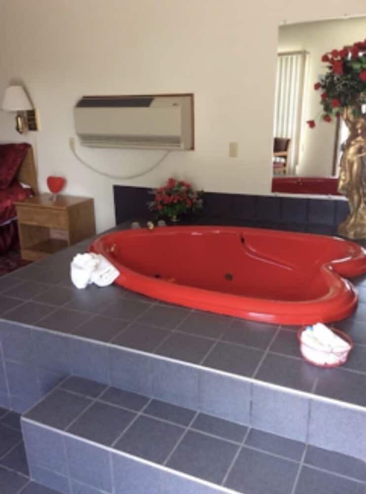 Spring Hill Motel
