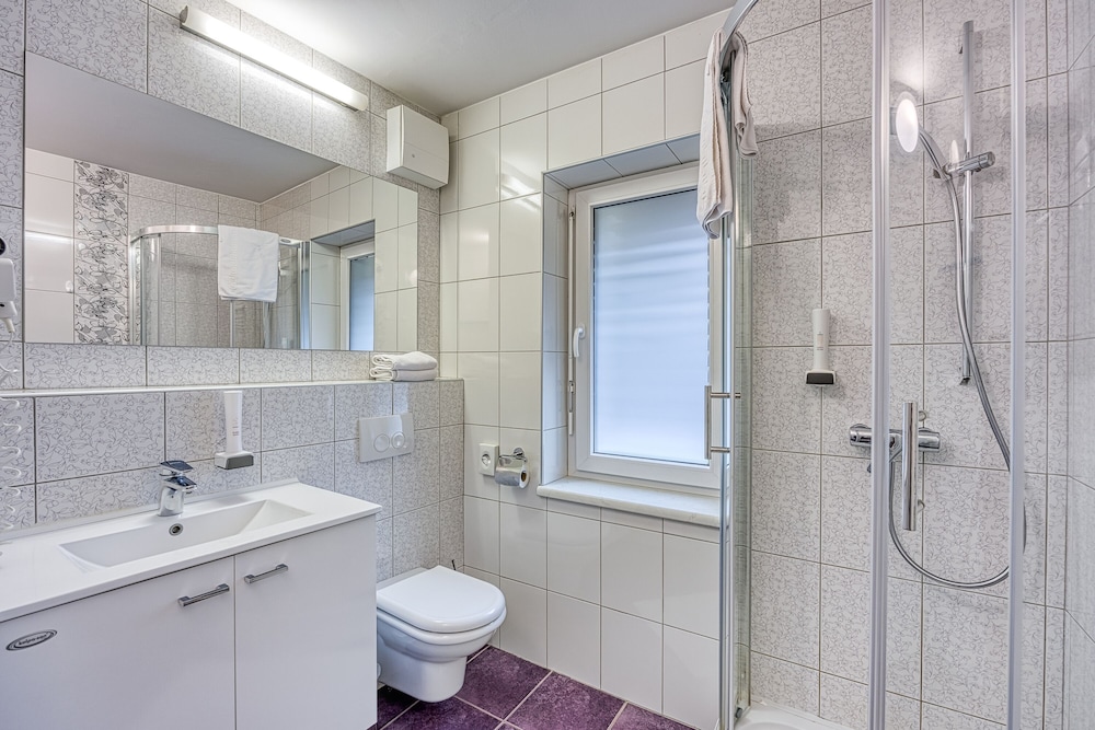 Wellness Suite Viola view 4