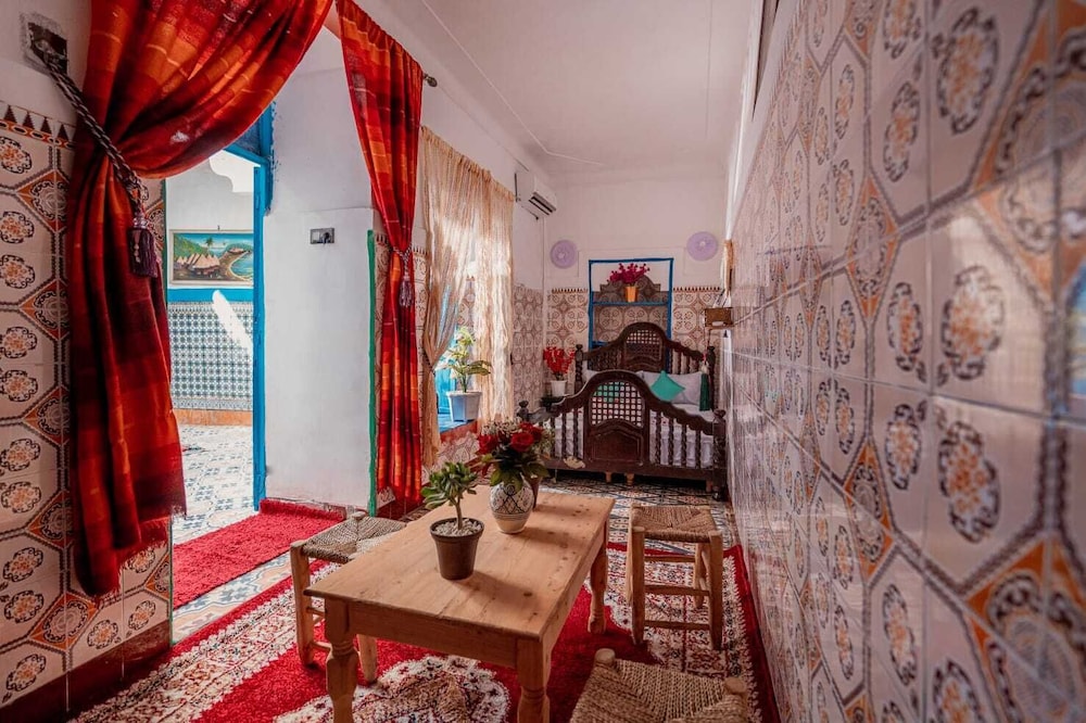 Riad dar Medina Land