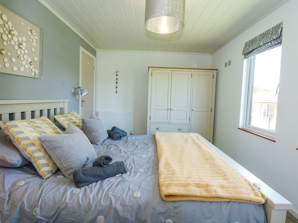 32 Sanctuary Lodge