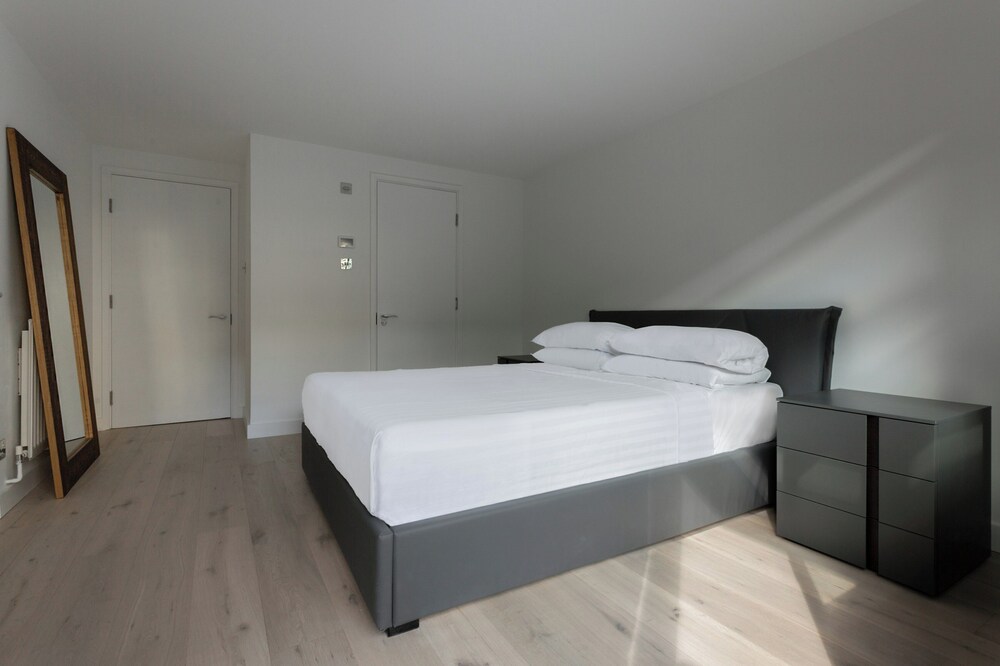 Britton Street III by Onefinestay