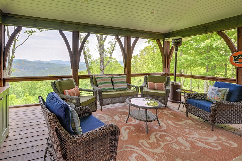 On 22 Acres: Cullowhee Craftsman Home w/ Mtn Views
