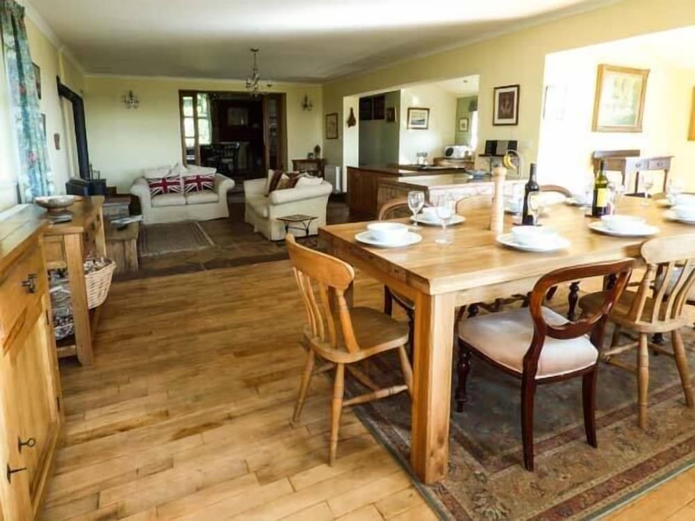 Carlisle Vacations - New House - Property Image 3