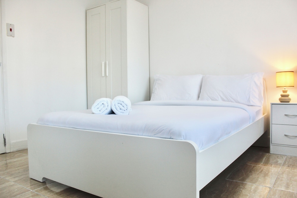Cosy studio near NEC BHX Resorts World