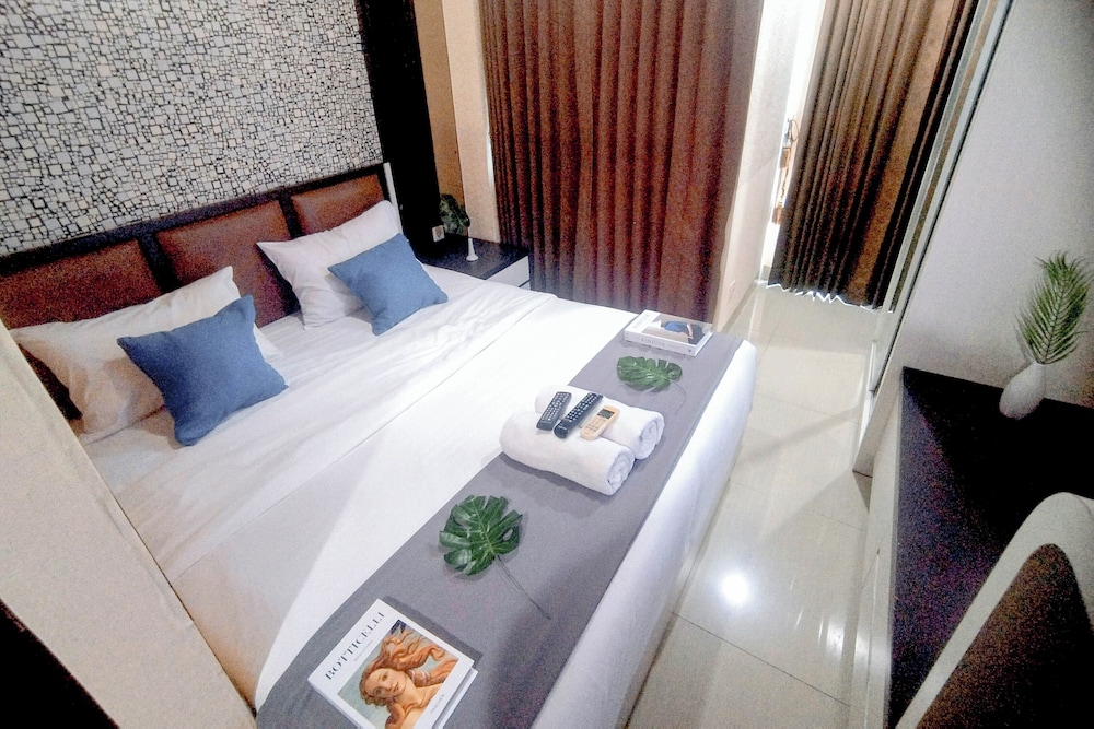 Modern And Tiny Studio At Tamansari Papilio Apartment