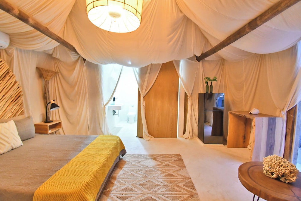 Arena y Mar Seaside Glamping Adults Only