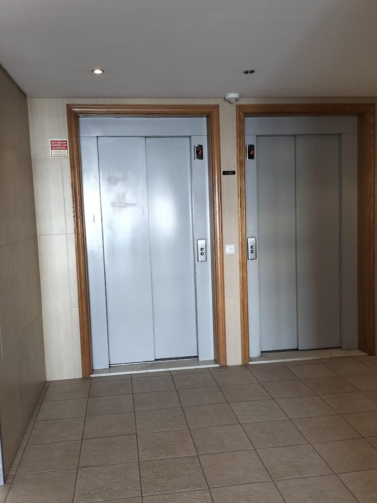 T2 Infante AC 201 Wifi Garagem 50m Praia
