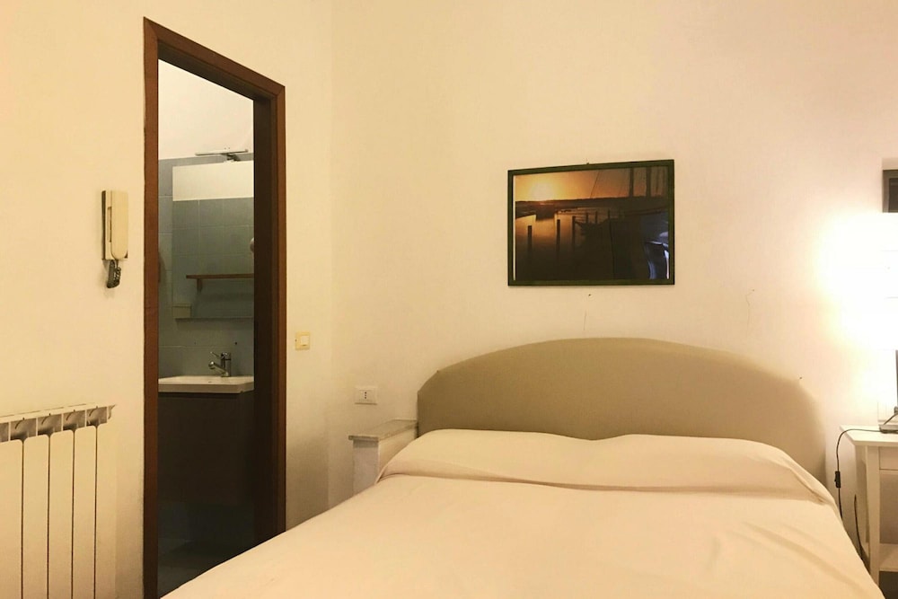 Apartment in the Villa Giada Holiday Complex in Imperia photo 2