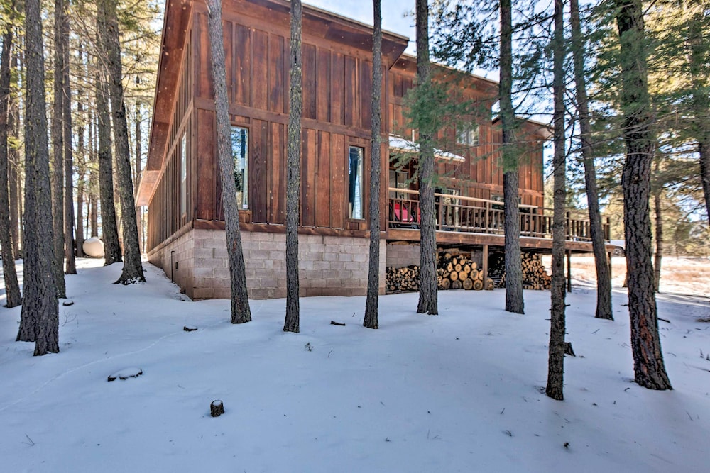 'enchanted Pines' Mountain Escape w/ Deck & Grill! view 3