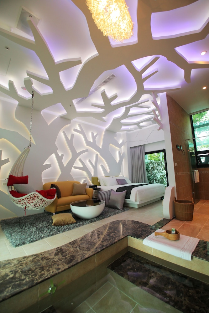 Maple House Riverside