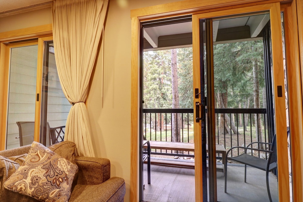 CM116S and 117H Copper Mtn Inn by RedAwning