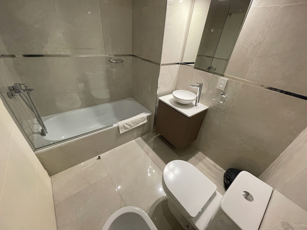 Ayres Suites Moreno