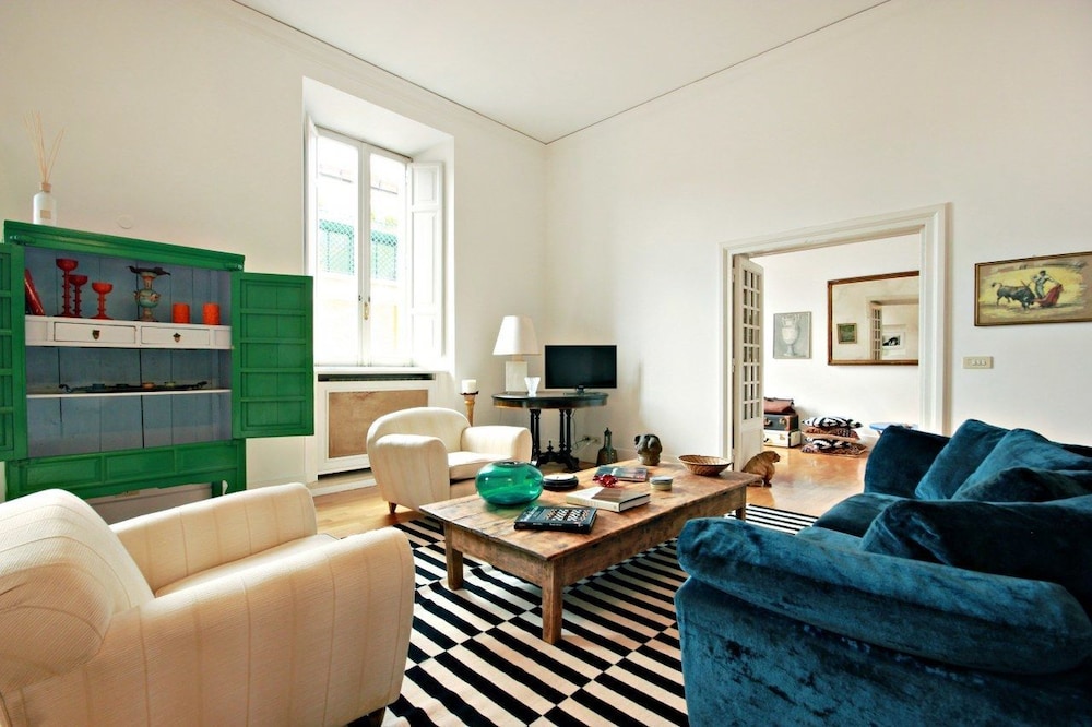 Wonder Privacy & Charm