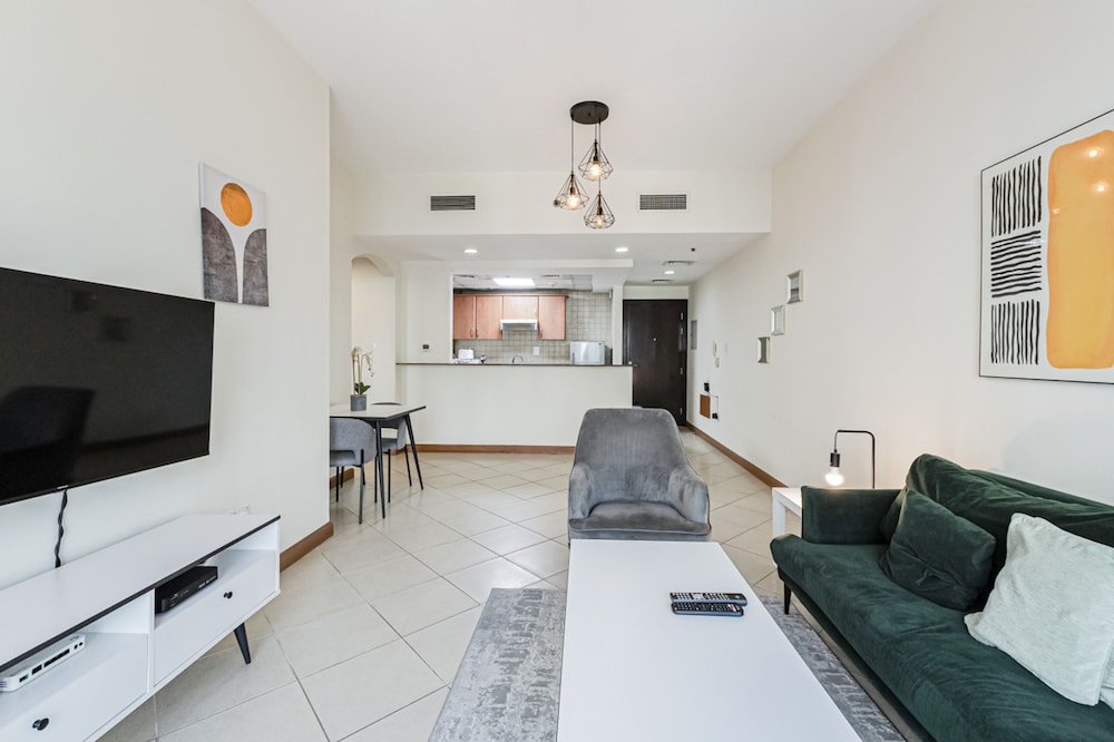 Marina Diamond 1 Short Stay