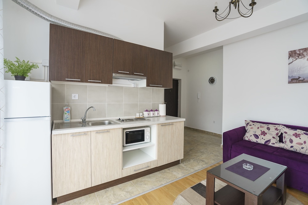 One bedroom M Rozino view 5