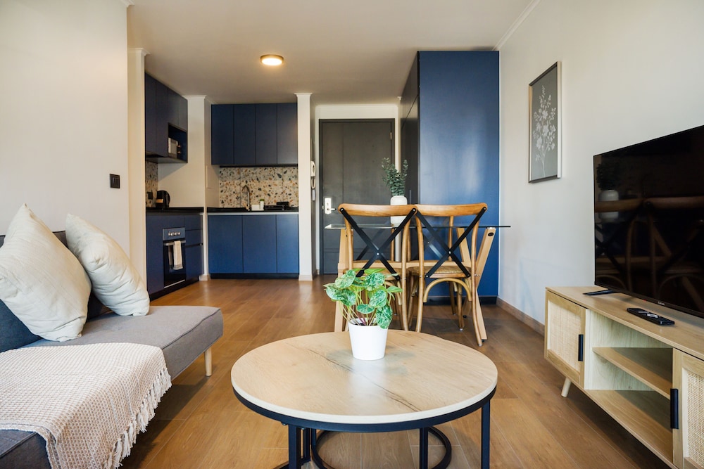 8550 Las Condes Apartments Andes Parking