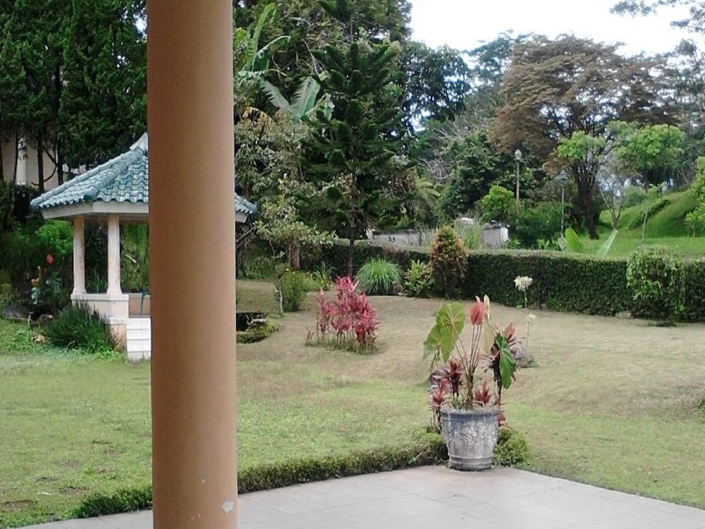 Villa Puncak Resort