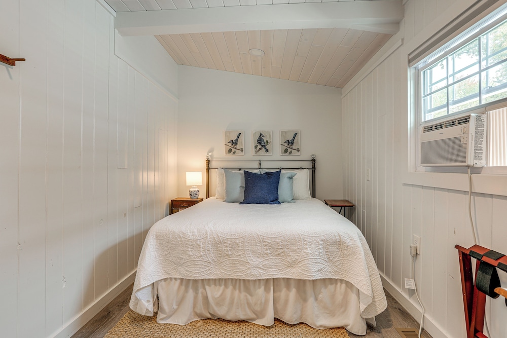 Dock, Deck & Fire Pit! Chautauqua Lake Retreat