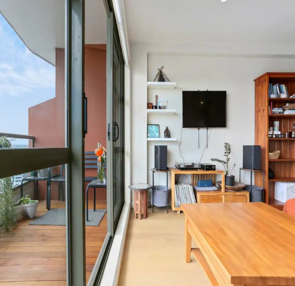 Central and stylish apartment view 3