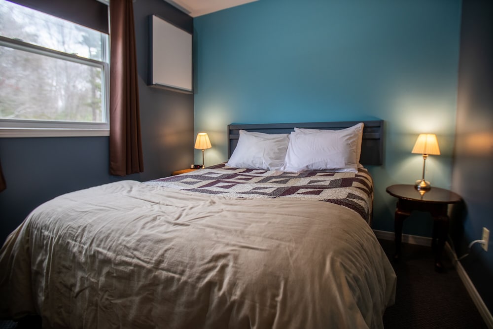 Roseway River Cottages view 4