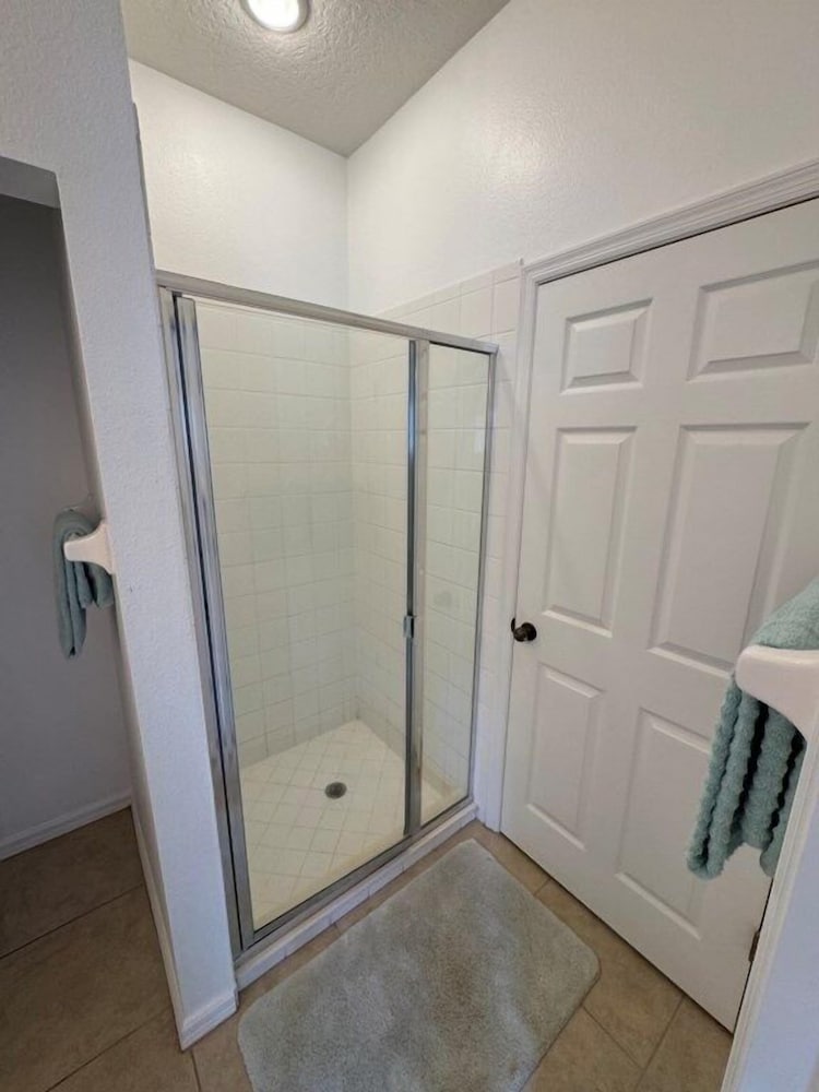Lakeview Villa 5 Bedroom Home