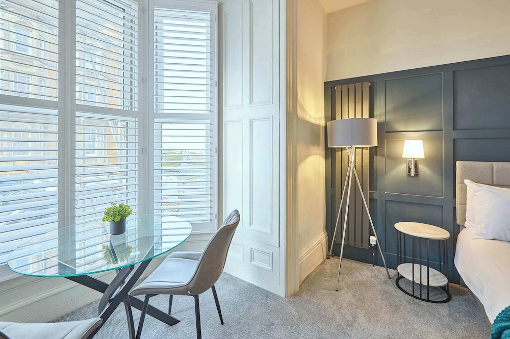 The Host Stay The Langley Hotel Apartment 2