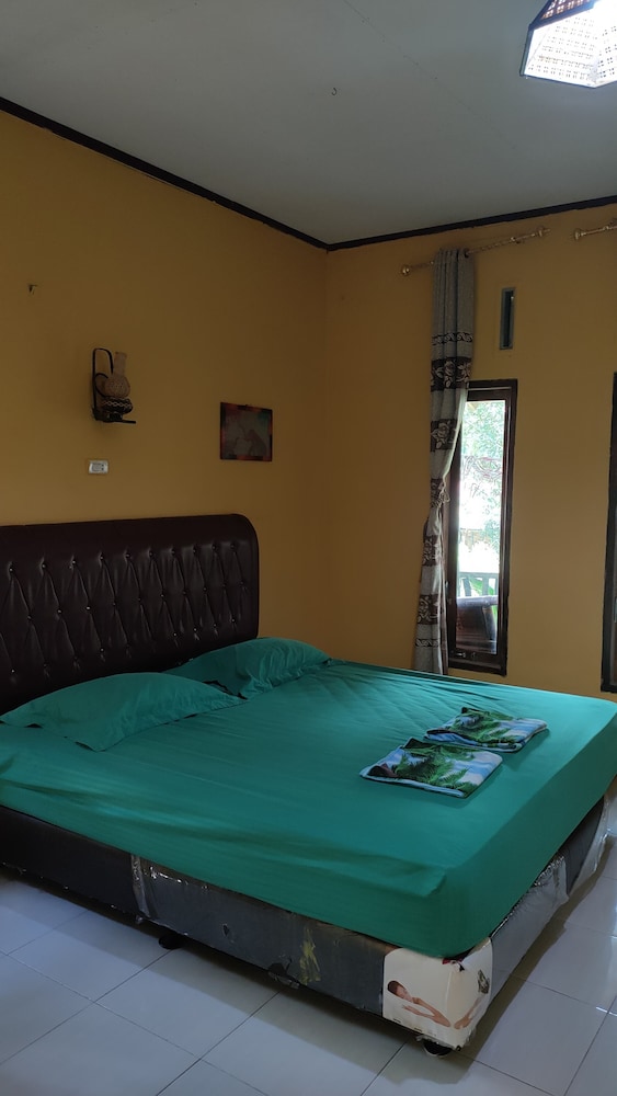 Mountain View Cottages & Villa Tangkahan view 2