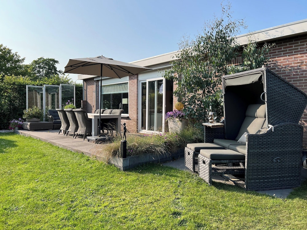 Countryside View Bungalow Near Dunes