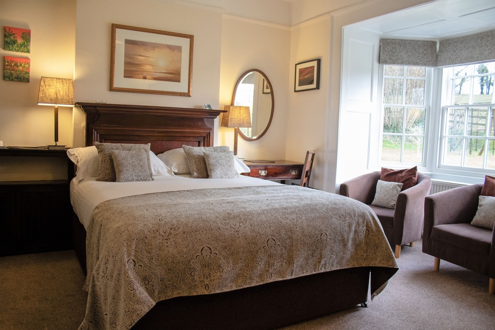 Rollestone Manor view 2