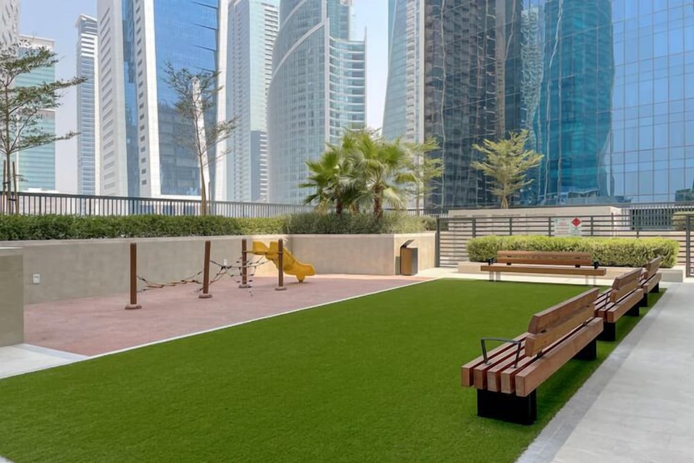 KeyRock - Modern 1BR in Zada with Pool