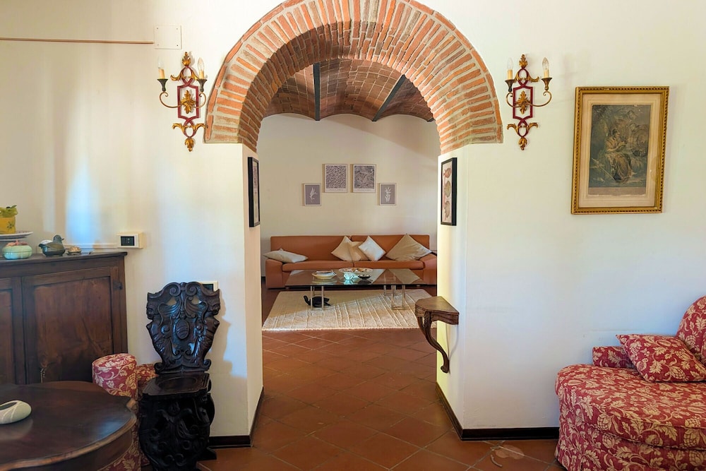 Villa Poggio al Coniglio a Suvereto con Piscina