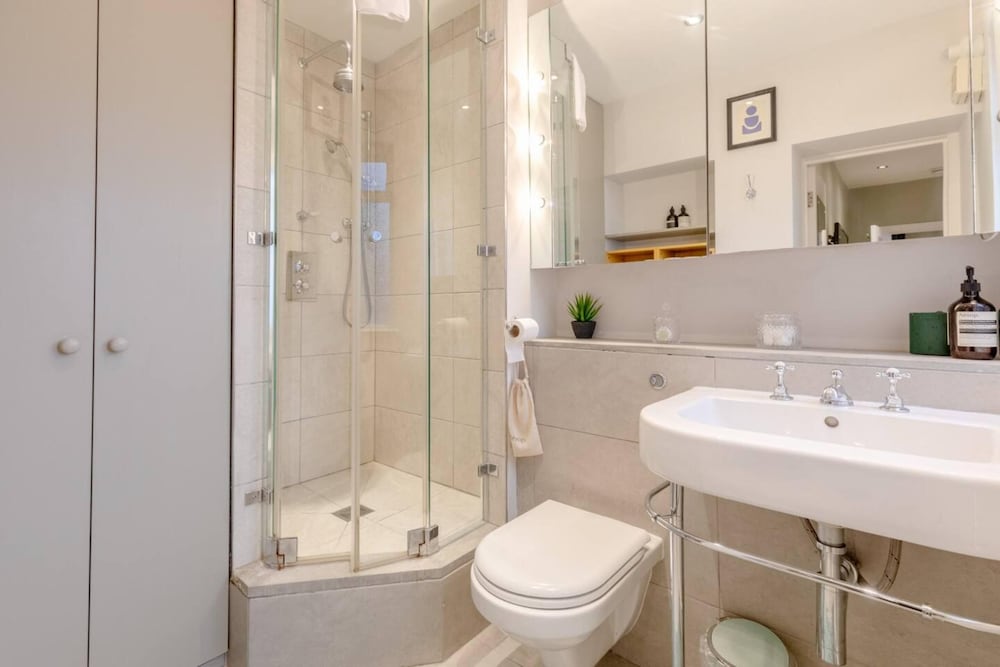 Elegant 1BD Flat in the Heart of Notting Hill!