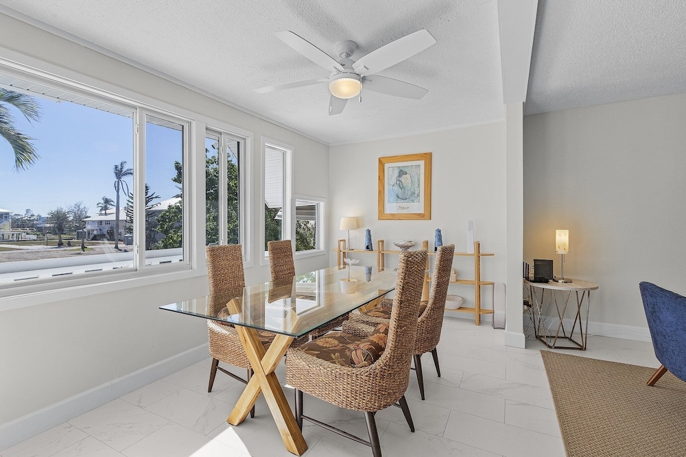 21591 Waterfront Duplex With Pool And Spa 2 Bedroom Home