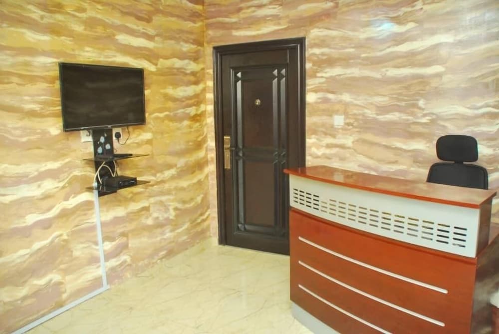 Photo 6