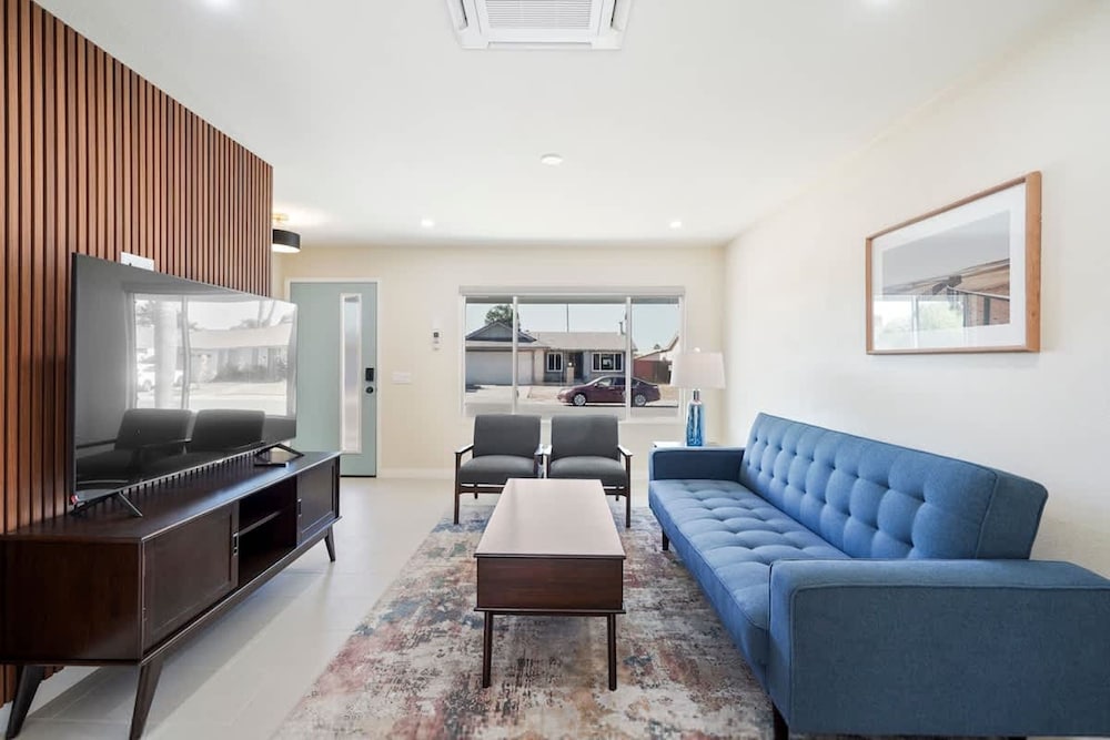 Urban Oasis - Just Remodeled