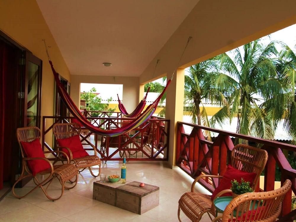 Apartment Mama Sha With Private Balcony