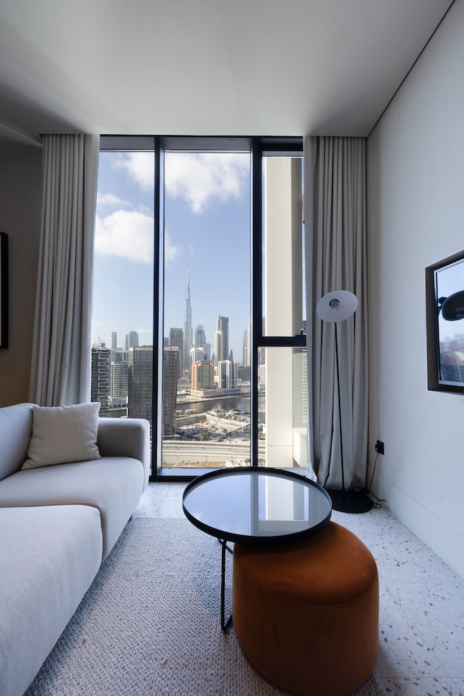 Modern Studio at Upside Living With Burj Views - Business Travelers