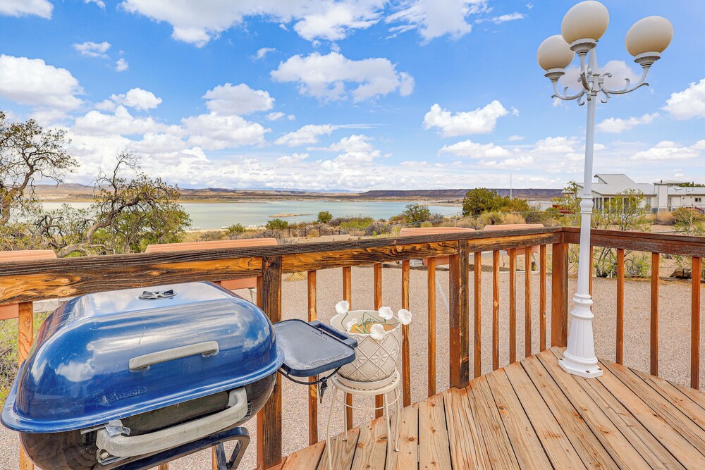 1 Mi to Lake: Home w/ Deck in Elephant Butte