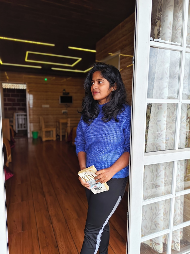 Mist Cottage & Home Stay