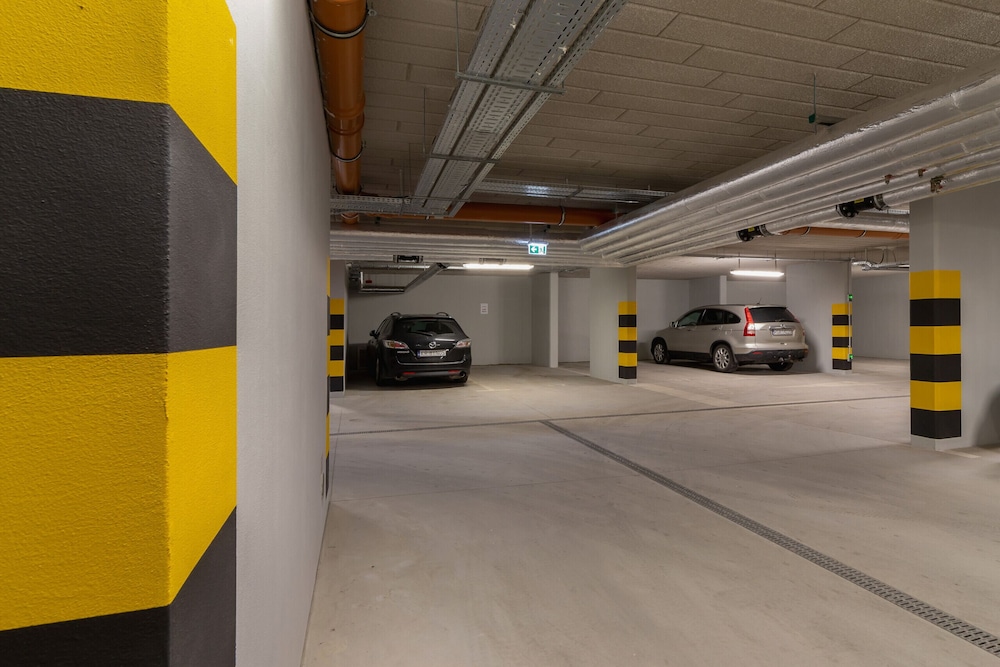 Lux Apartment Grzegorzecka by Renters view 2