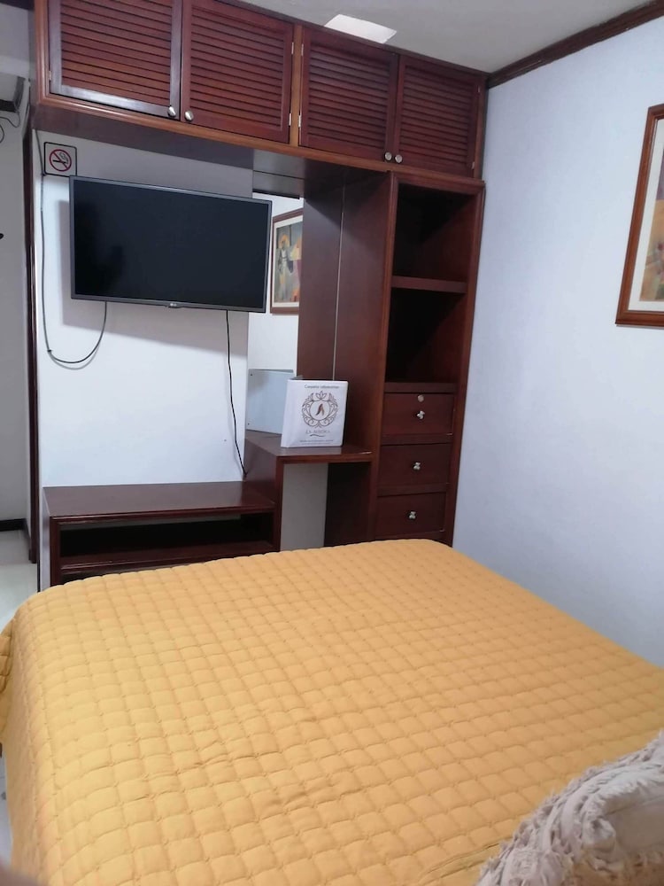 La Aurora Hotel like Home