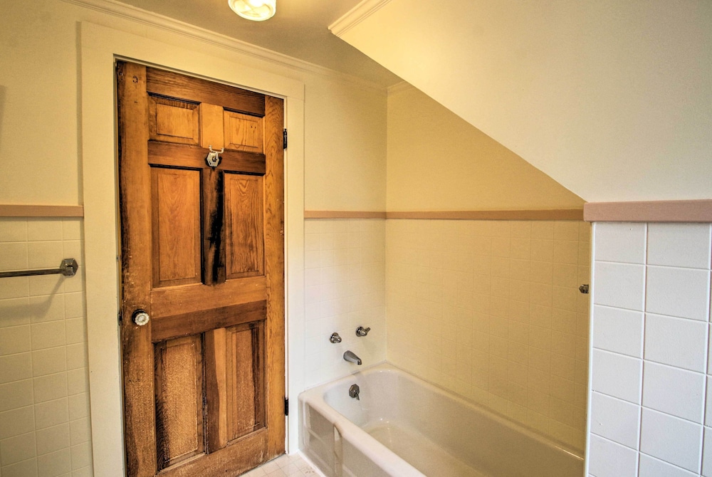 Expansive Beachfront Retreat w/ Outdoor Shower - Property Image 1