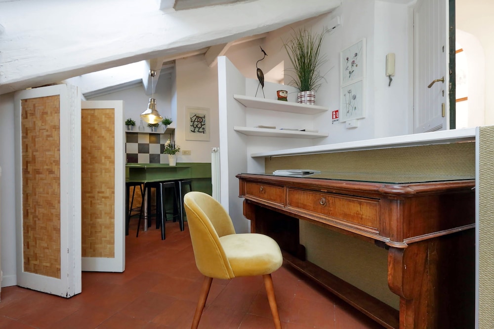 Monti Charme - My Extra Home