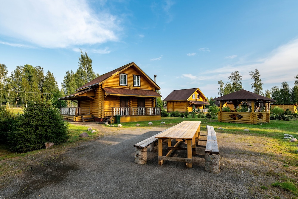 Cottage complex Ozerny Bereg