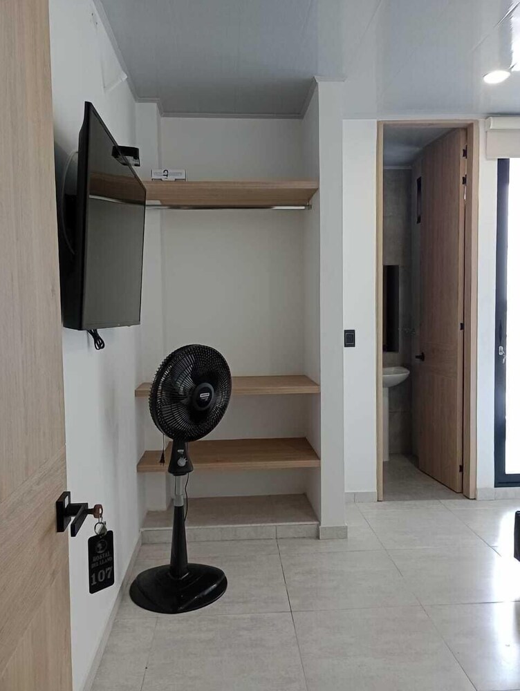 HOSTAL DEL LLANO