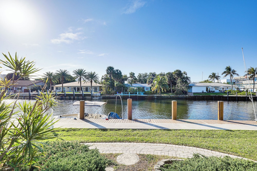 Waterfront Condo w/ Dock in Fort Lauderdale!