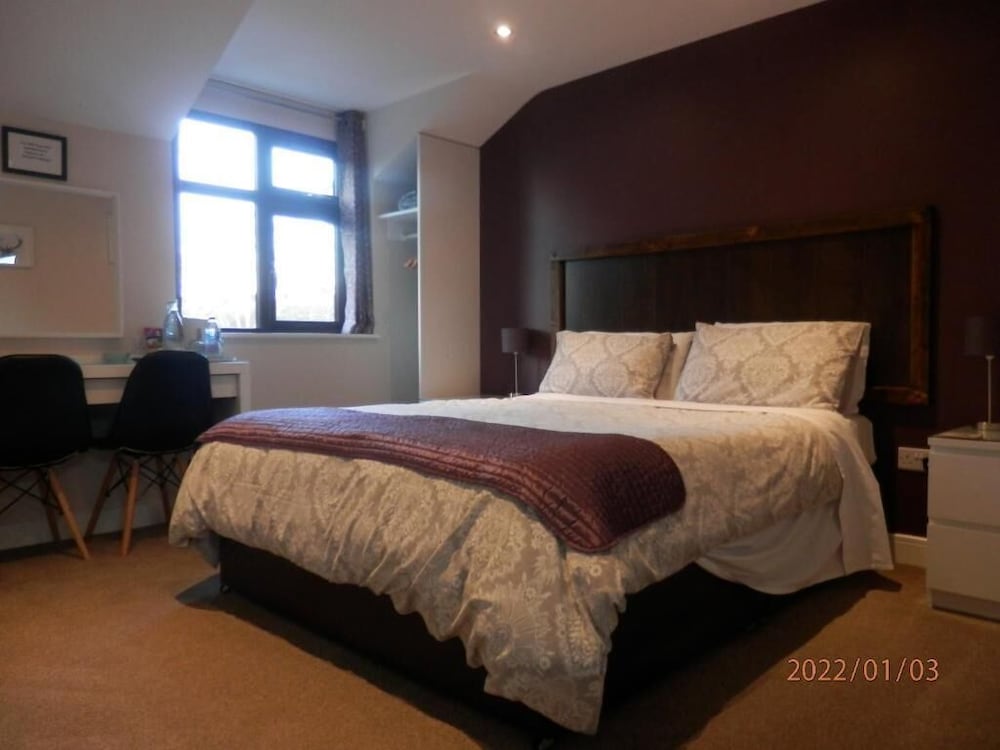 Middle House Bed and Breakfast view 2