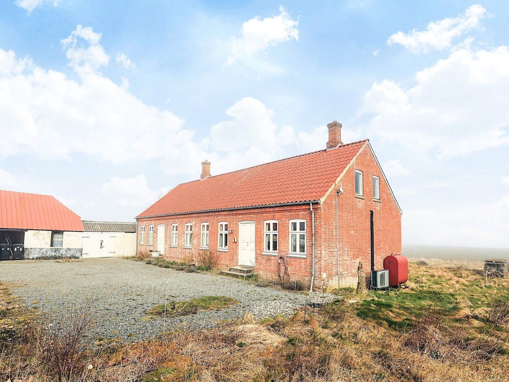 8 Person Holiday Home in Roslev